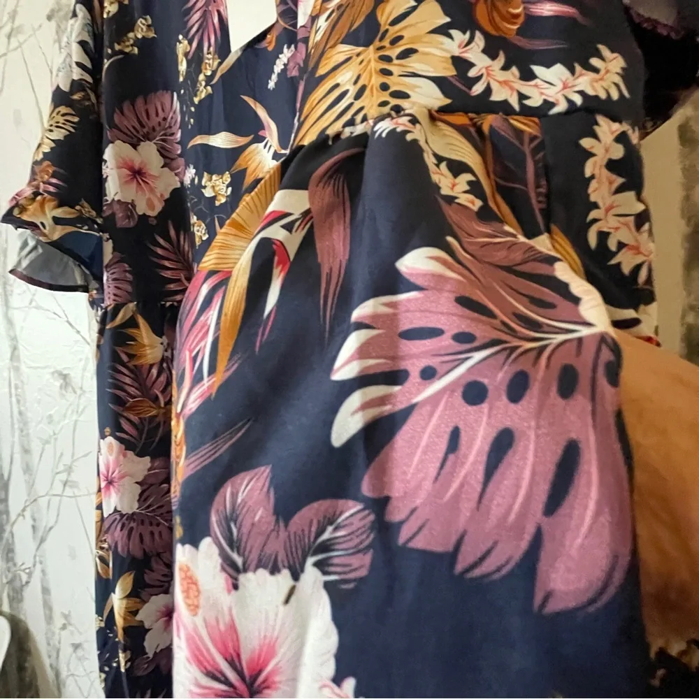 🚨Bloom Chic Floral Dress 22-24 oversized P2P - 30" W-25.5” L; 49'’ - Picture 2 of 8